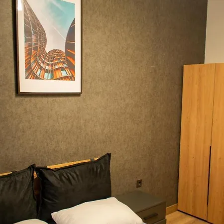דירה 2 Bed-room Penthouse With Sea And Lake View *
