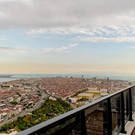 Apartment 2 Bed-room Penthouse With Sea And Lake View *